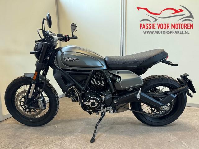 DUCATI scrambler nightshift 2100 km!!, Autobedrijf Gebr. Sprakel, Enschede