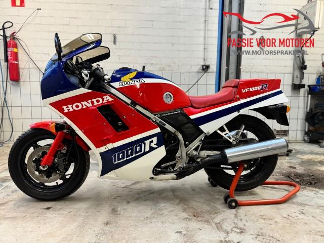 HONDA vf 1000 r collectors item , Autobedrijf Gebr. Sprakel, Enschede