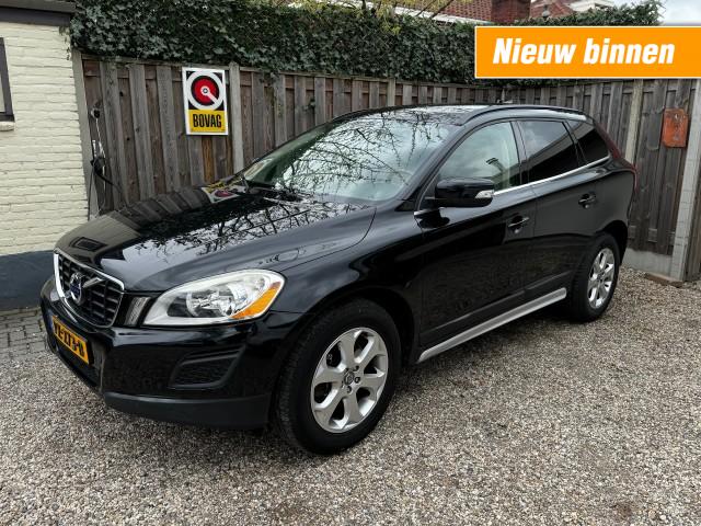 Volvo Xc60 - 2.0 D3 SUMMUM trekhaak leer automaat