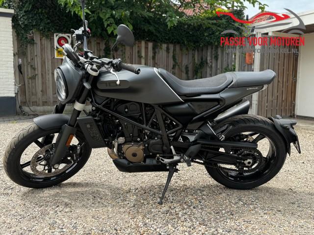 HUSQVARNA 701 svartpilen , Autobedrijf Gebr. Sprakel, Enschede