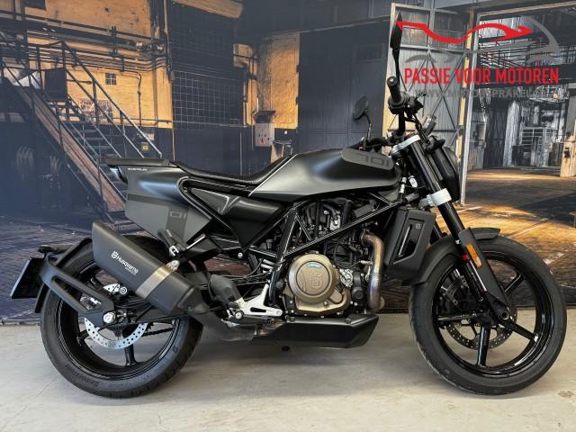HUSQVARNA 701 svartpilen , Autobedrijf Gebr. Sprakel, Enschede
