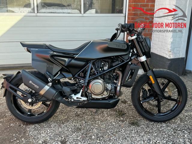 HUSQVARNA 701 svartpilen , Autobedrijf Gebr. Sprakel, Enschede