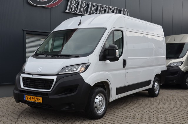 PEUGEOT BOXER 333 2.2 BlueHDi 120 L2H2 Pro, Autobedrijf Brefeld B2B B.V., Enschede