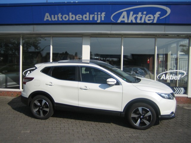 NISSAN QASHQAI 1.2 N-CONNECTA, Autobedrijf Aktief, HAAKSBERGEN