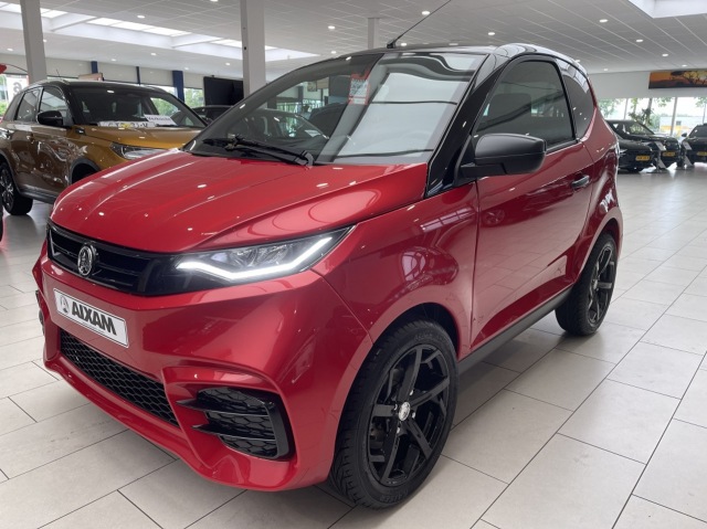 AIXAM CITY SPORT City Sport [ CAMERA I NAVI I APPEL CARPLAY / ANDROID AUTO I VERWARMING ], Wiegerinck B.V., Hengelo