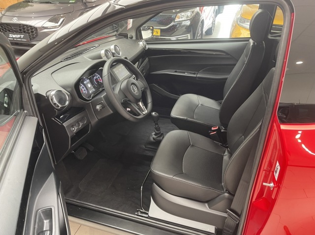 AIXAM CITY SPORT City Sport [ CAMERA I NAVI I APPEL CARPLAY / ANDROID AUTO I VERWARMING ], Wiegerinck B.V., Hengelo