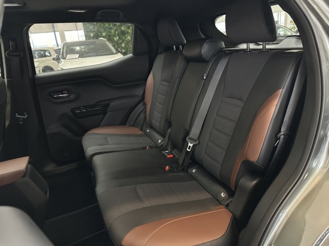 SUZUKI OVERIGE Style 61 kWh [ NU BIJ ONS IN DE SHOWROOM I 10 JAAR GARANTIE ], Wiegerinck B.V., Hengelo