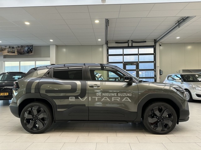 SUZUKI OVERIGE 61 kWh Style [ NU BIJ ONS IN DE SHOWROOM I 10 JAAR GARANTIE ], Wiegerinck B.V., Hengelo