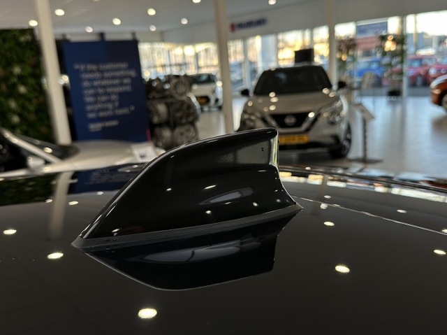 SUZUKI OVERIGE 61 kWh Style [ NU BIJ ONS IN DE SHOWROOM I 10 JAAR GARANTIE ], Wiegerinck B.V., Hengelo