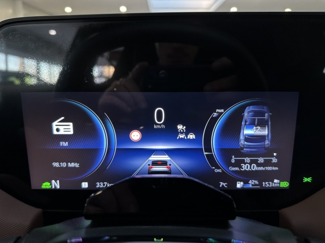 SUZUKI OVERIGE 61 kWh Style [ NU BIJ ONS IN DE SHOWROOM I 10 JAAR GARANTIE ], Wiegerinck B.V., Hengelo