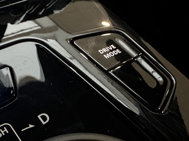 SUZUKI OVERIGE 61 kWh Style [ NU BIJ ONS IN DE SHOWROOM I 10 JAAR GARANTIE ], Wiegerinck B.V., Hengelo