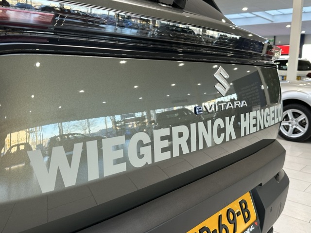 SUZUKI OVERIGE 61 kWh Style [ NU BIJ ONS IN DE SHOWROOM I 10 JAAR GARANTIE ], Wiegerinck B.V., Hengelo