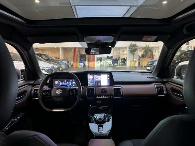 SUZUKI OVERIGE Style 61 kWh [ NU BIJ ONS IN DE SHOWROOM I 10 JAAR GARANTIE ], Wiegerinck B.V., Hengelo