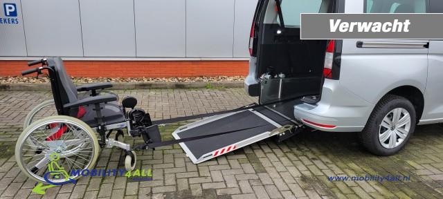 VOLKSWAGEN CADDY MAXI 2.0 TDi BleuMotion Euro 6 geschikt voor 1 rolstoel nieuw leverbaar bij Mobility4all