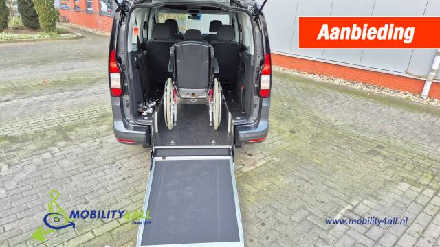 Rolstoelauto uit voorraad rijden ?