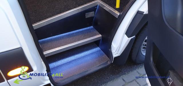 Rolstoelbus 9-persoons TE KOOP