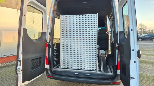 Rolstoelbus 9-persoons TE KOOP