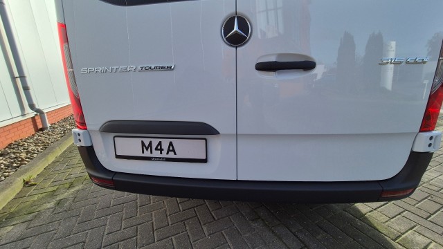 MERCEDES-BENZ SPRINTER Rolstoelbus 9-PERSOONS