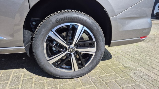 Rolstoelauto uit voorraad rijden ?