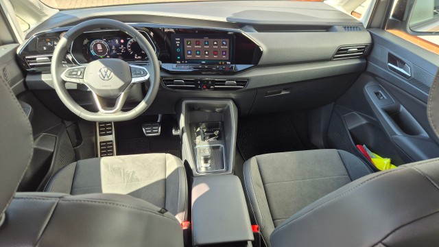 Rolstoelauto uit voorraad rijden ?