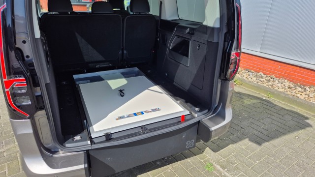 Rolstoelauto uit voorraad rijden ?