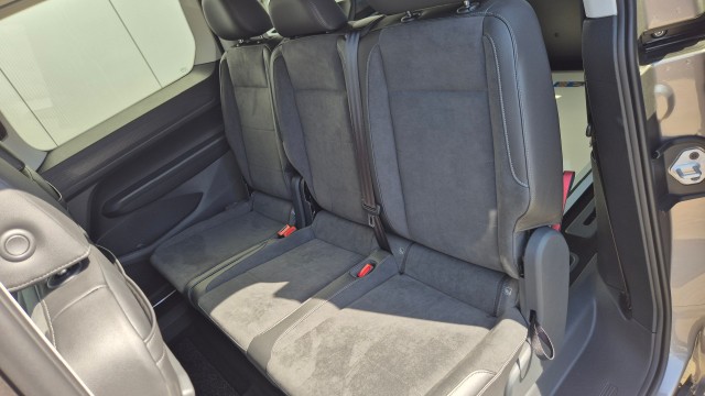 Rolstoelauto uit voorraad rijden ?