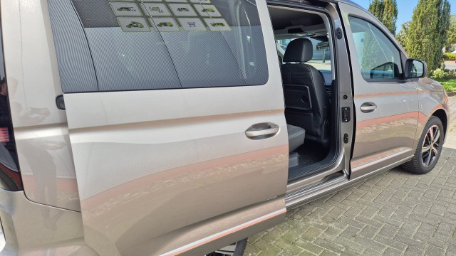 Rolstoelauto uit voorraad rijden ?