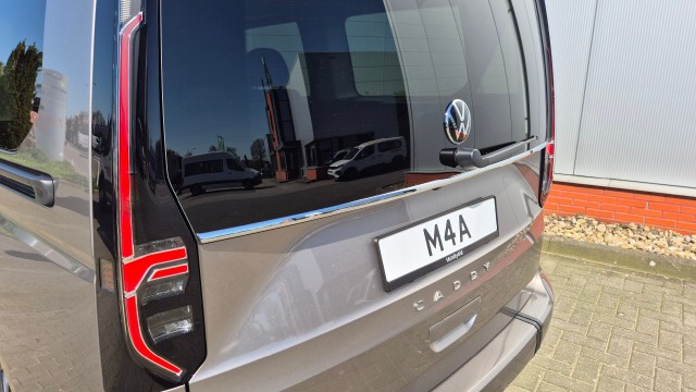 Rolstoelauto uit voorraad rijden ?