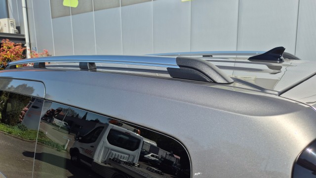 Rolstoelauto uit voorraad rijden ?