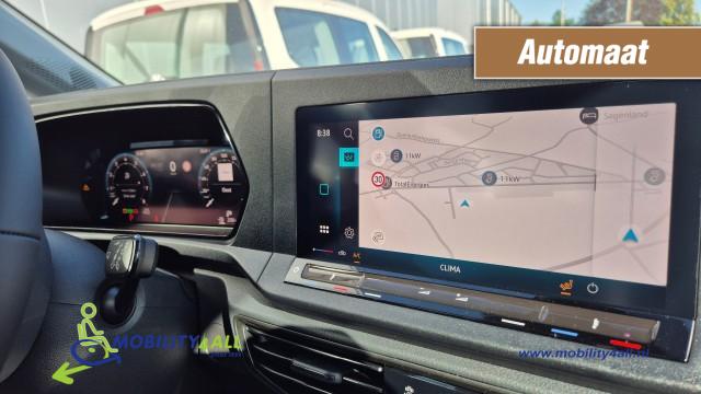 Rolstoelauto uit voorraad rijden ?