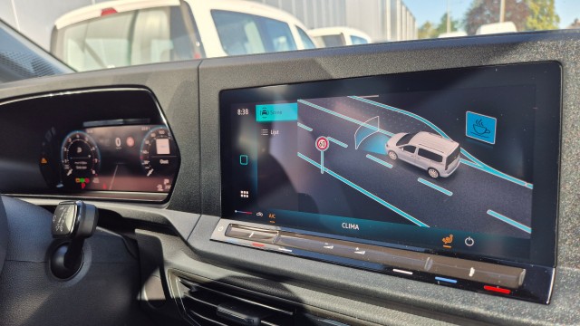 Rolstoelauto uit voorraad rijden ?