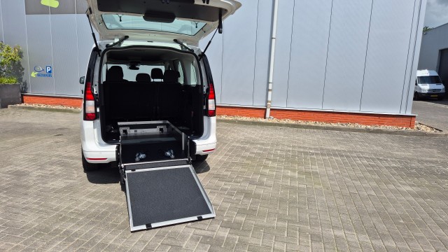 Rolstoelauto automaat kopen ?