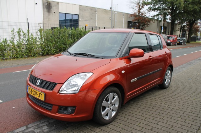 SUZUKI SWIFT 1.3 Shogun, Garage Autrac, Haaksbergen