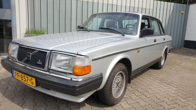 VOLVO 240 2.0 Automaat, Autoservice Thom de Jong, Delden