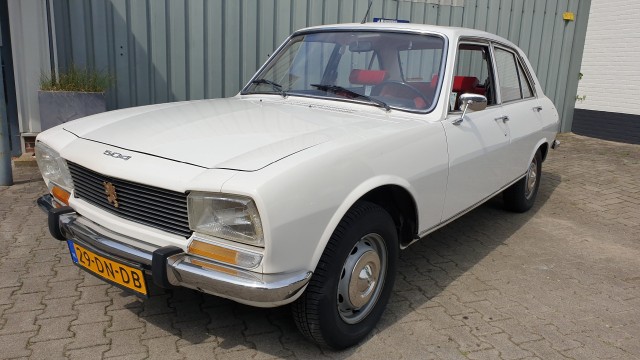 PEUGEOT 504 2.0 TI INJ SCHUIFDAK  , Autoservice Thom de Jong, Delden