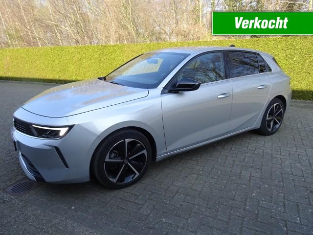 OPEL ASTRA 1.2 ELEGANCE NAVI CLIMA BLUETOOTH CAMERA AGR PDC, Autobedrijf Piksen, Hellendoorn