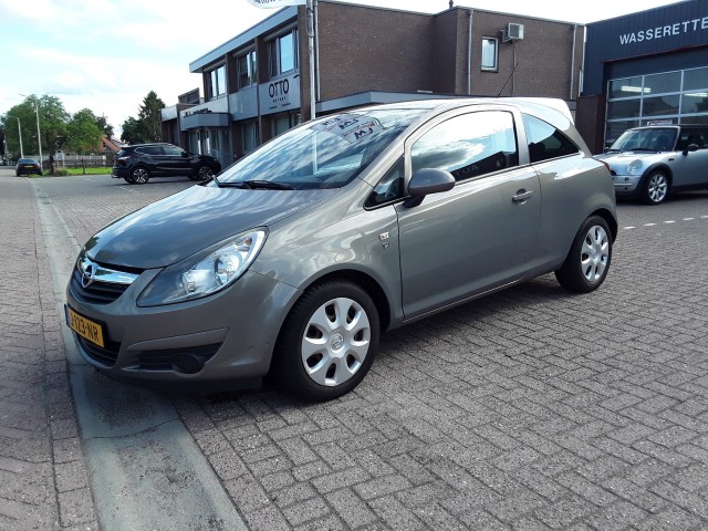 OPEL CORSA 1.2-16V SELECTION / AIRCO, Autobedrijf Frans Wolters, Enter