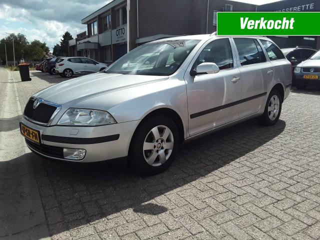 SKODA OCTAVIA 1.6 AMBIENTE STATION / AIRCO / TREKHAAK, Autobedrijf Frans Wolters, Enter