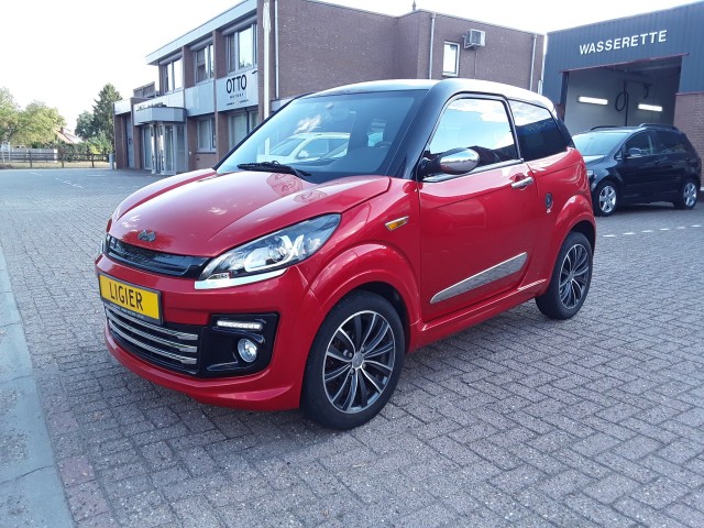 LIGIER JS50 L DCI ELEGANCE, Autobedrijf Frans Wolters, Enter