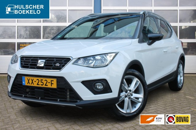 Seat Arona - 1.0 TSI FR Business Intens   Trekhaak / Allseason banden 