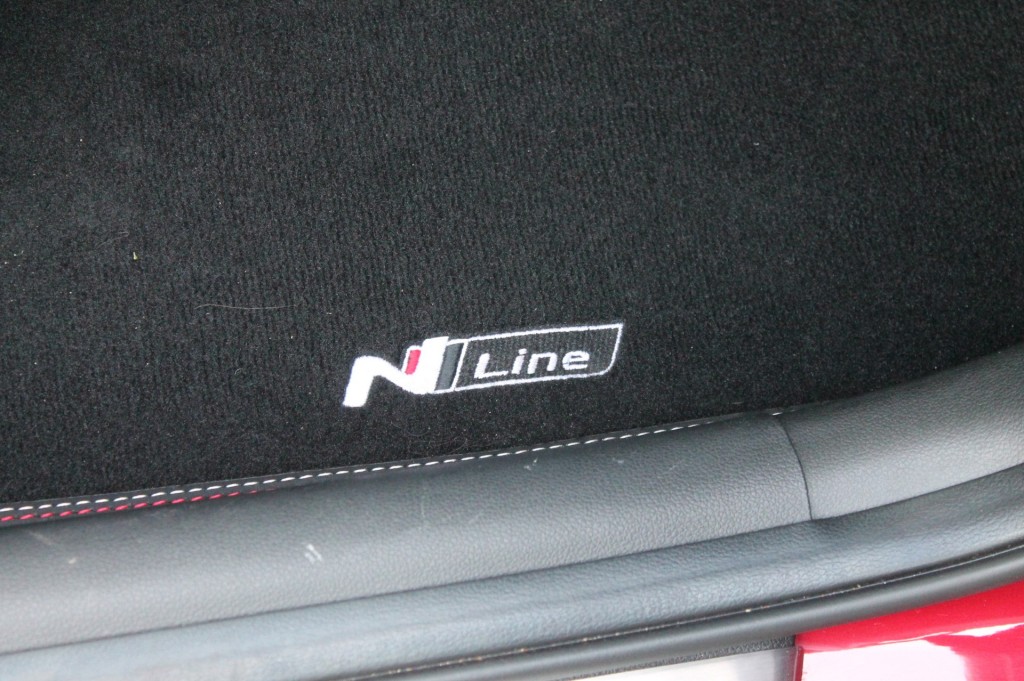 HYUNDAI, I30