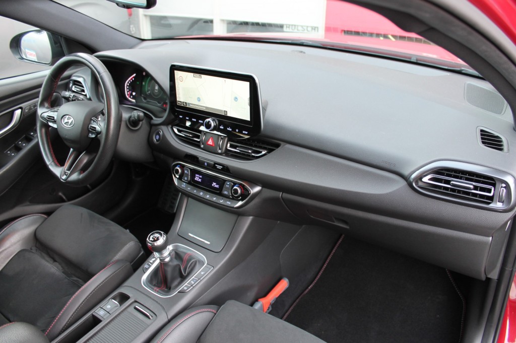 HYUNDAI, I30