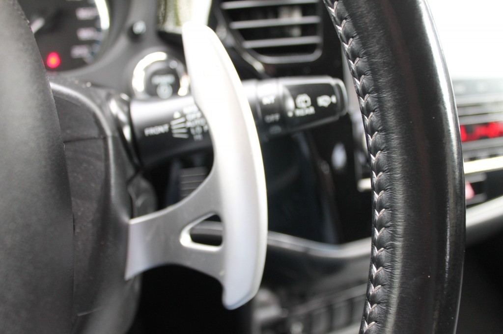 MITSUBISHI, OUTLANDER
