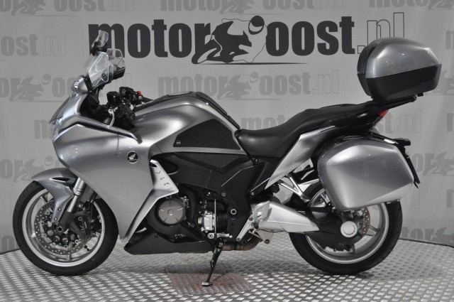 HONDA VFR 1200 F   ABS , Motor Oost, Enter