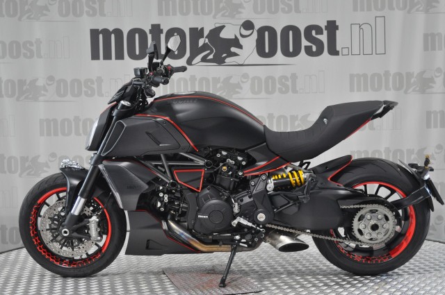 DUCATI DIAVEL 1260 , Motor Oost, Enter