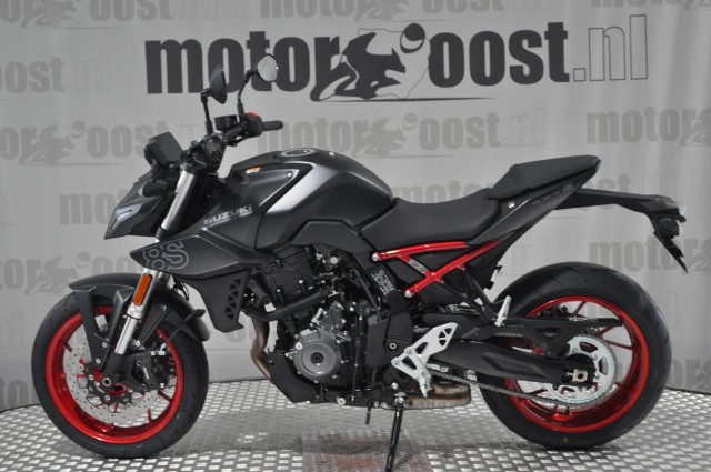 SUZUKI GSX-8S , Motor Oost, Enter