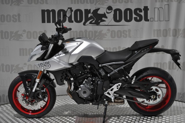 SUZUKI GSX-8S , Motor Oost, Enter