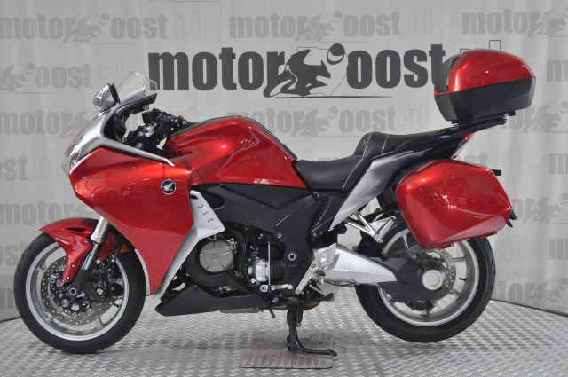 HONDA VFR 1200 F FULL OPTIONS, Motor Oost, Enter