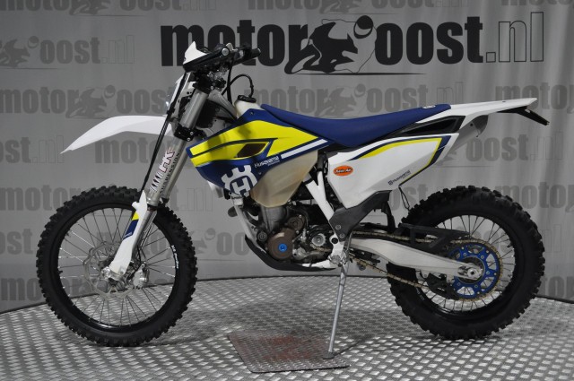 HUSQVARNA FE 350 , Motor Oost, Enter