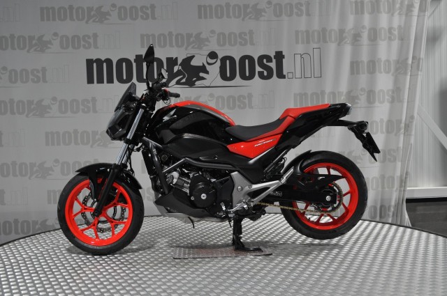 HONDA NC 750 SA   ABS , Motor Oost, Enter